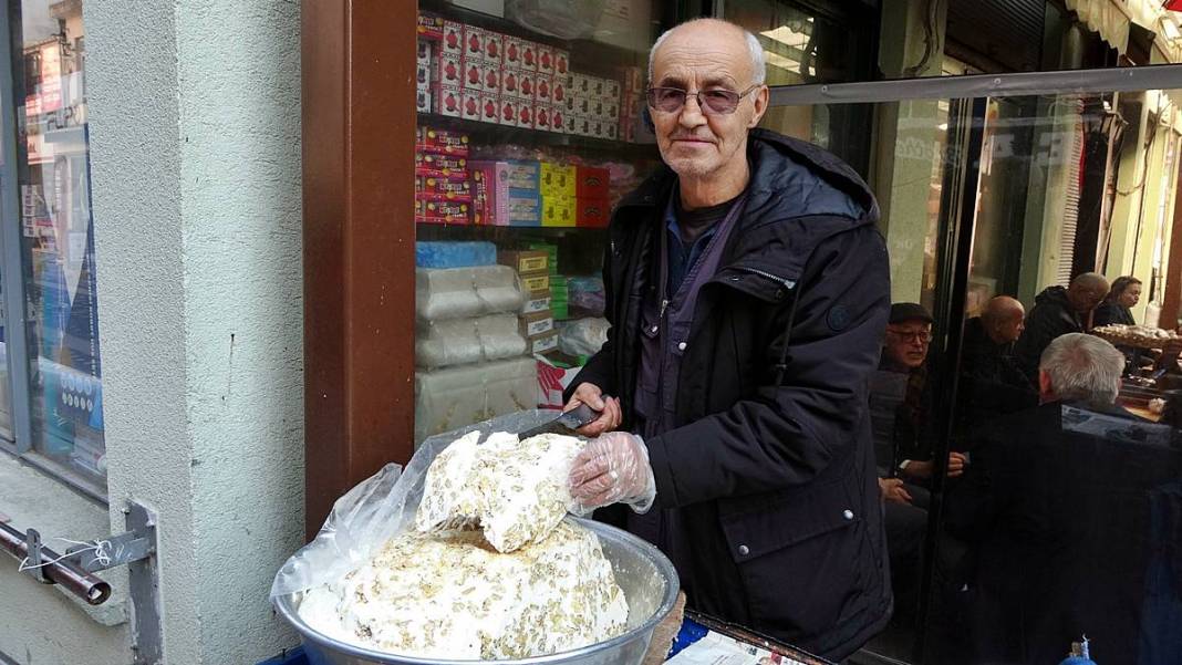 Soğuk havalarda vücudu sıcacık tutuyor, hastalıklardan koruyor! Sadece o kentte üretiliyor 4